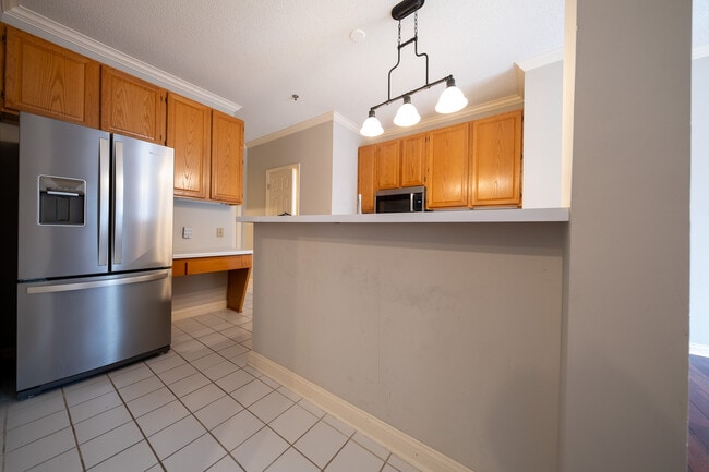 Building Photo - 17870 Cobblestone Way