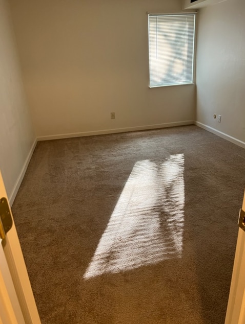 Building Photo - 32 Woodglen Apartment