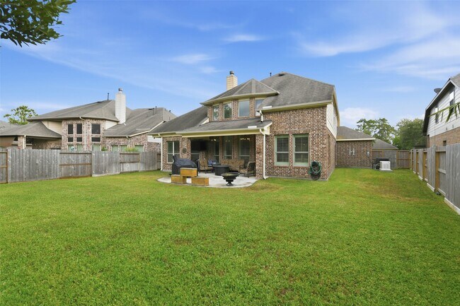 Building Photo - 17611 Fossil Ridge Ln