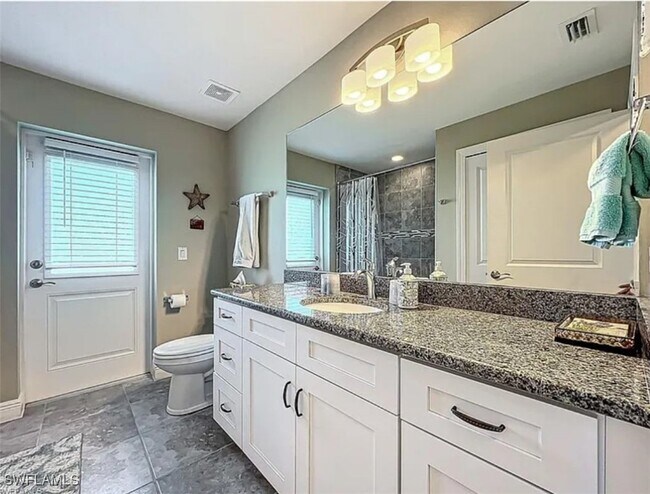 Primary Photo - 646 NE 5th Pl