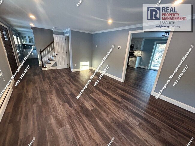 Building Photo - 44 Pinewood Rd