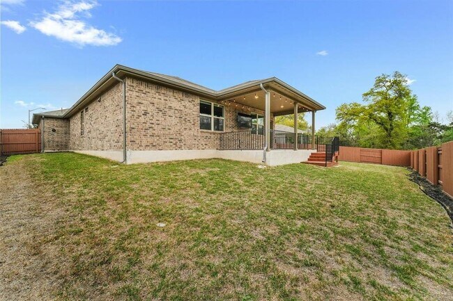 Building Photo - 416 Gabrielle Anne Dr