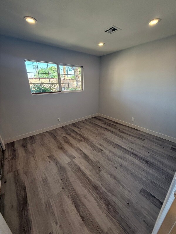 Building Photo - 2208 Glen Heather Way