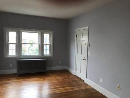 Building Photo - 128 Winthrop St