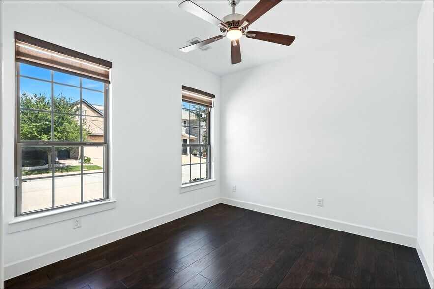Building Photo - 2284 Bower Ln
