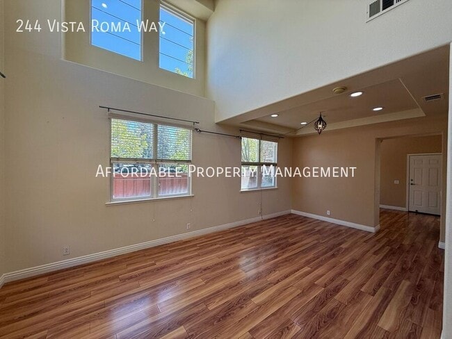 Building Photo - 244 Vista Roma Way