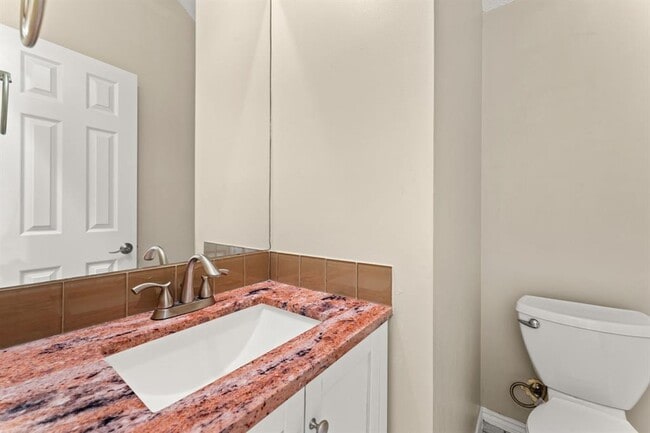 Building Photo - 2520 Quarry Rd