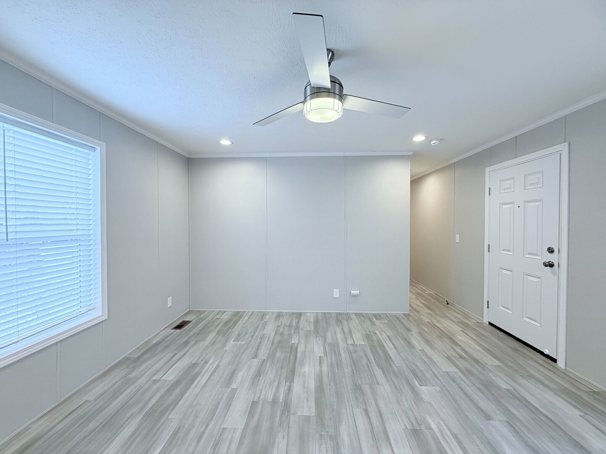 Building Photo - 52962 N Yorktown Ct