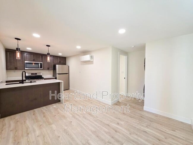 Building Photo - 3344 Lockwood Dr