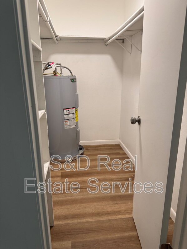 Building Photo - 3012 Allred Dr