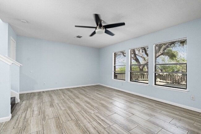 Building Photo - 16074 Walnut Creek Dr
