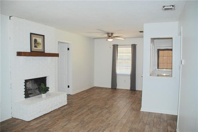 Building Photo - 4700 Barbara Mitchell Dr