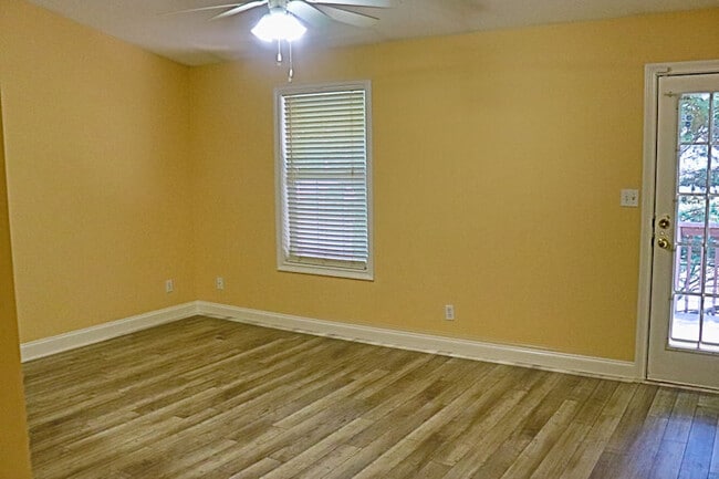 Building Photo - 4962 Grigsby Gate Way