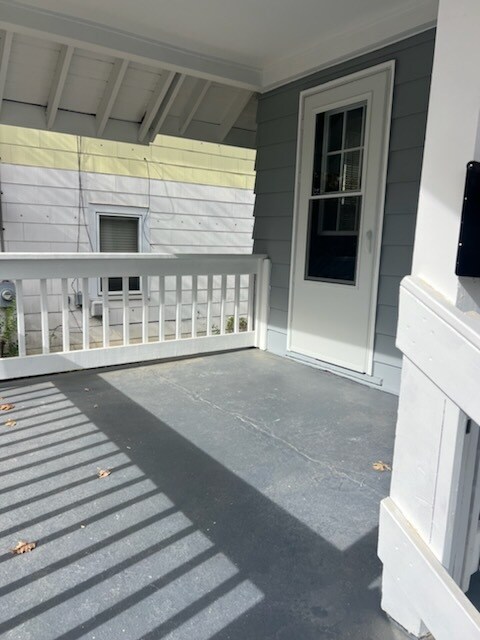 Building Photo - 3132 Mapleleaf Ave