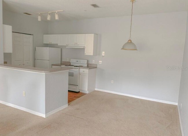 Building Photo - 841 Grand Regency Pointe