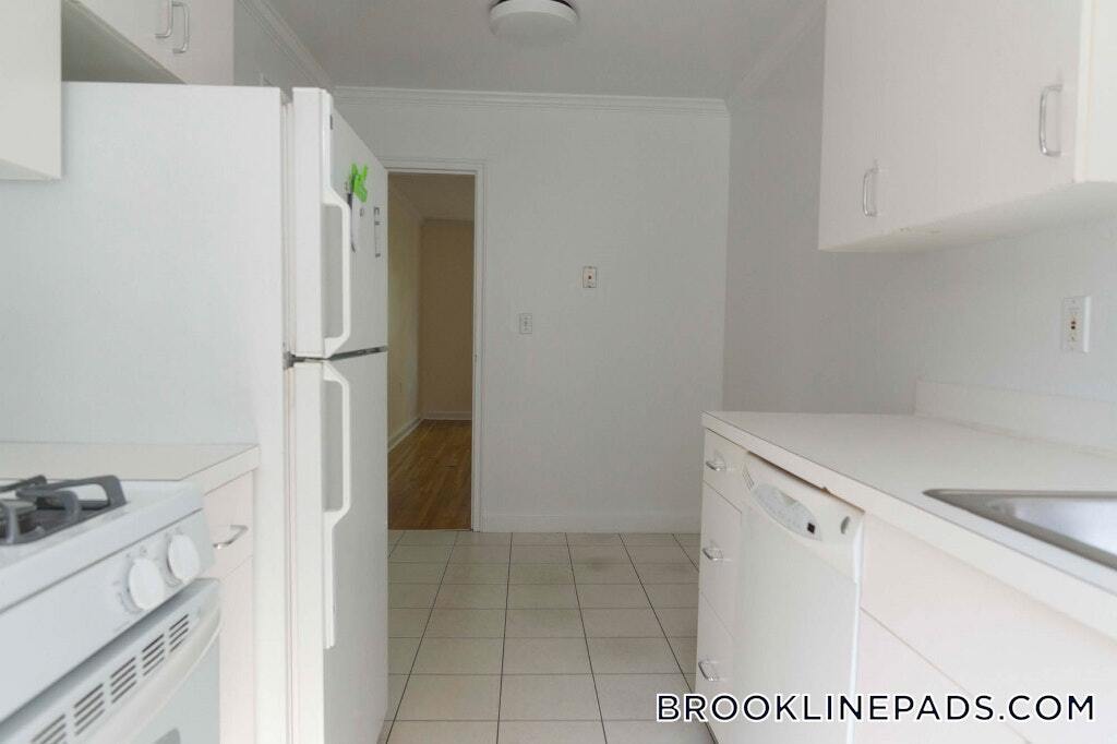 Building Photo - 84 St Paul St