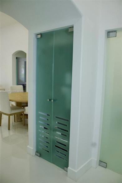 Building Photo - 16056 SW 66th Terrace