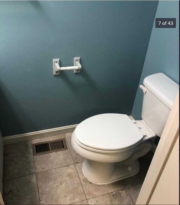 Building Photo - 6946 Rockfield Rd