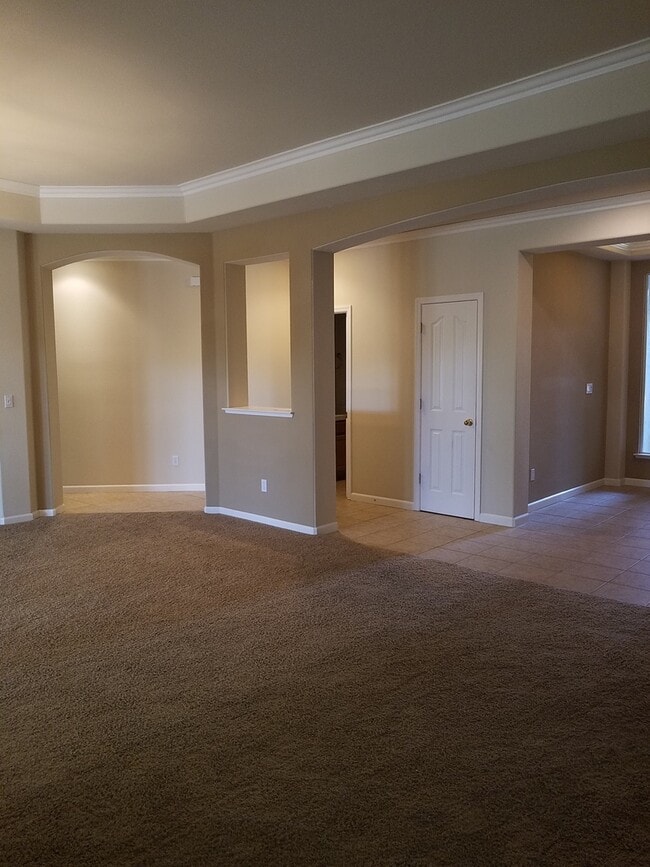 Building Photo - Action Properties R.E.S. Inc. Offering Beautiful Highland Park Single Story 3 Car, 4 Bedroom, Gar...