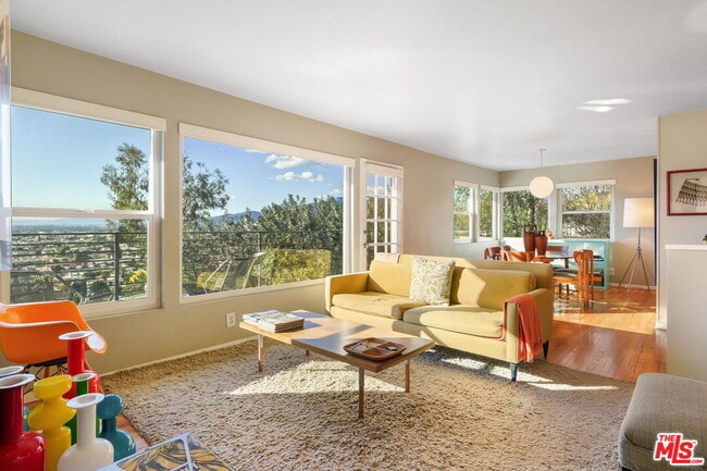 Building Photo - 1313 Corona Dr
