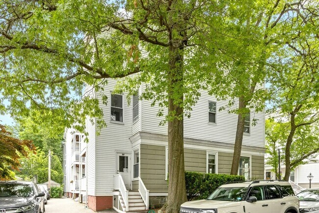Building Photo - 28 Stanton Rd