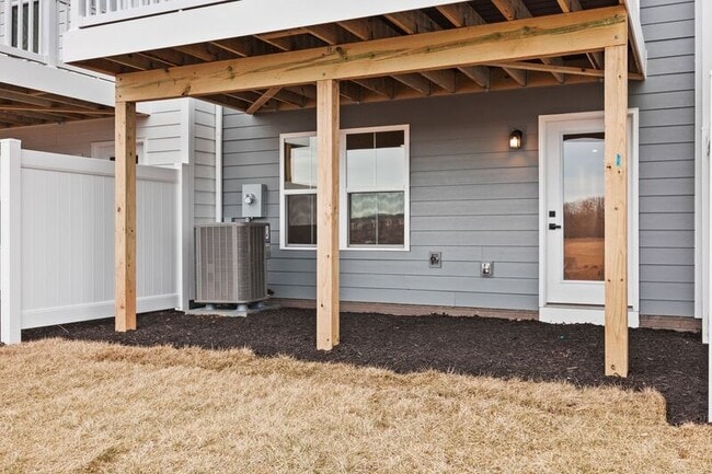 Building Photo - 22 Iron Horse Ln