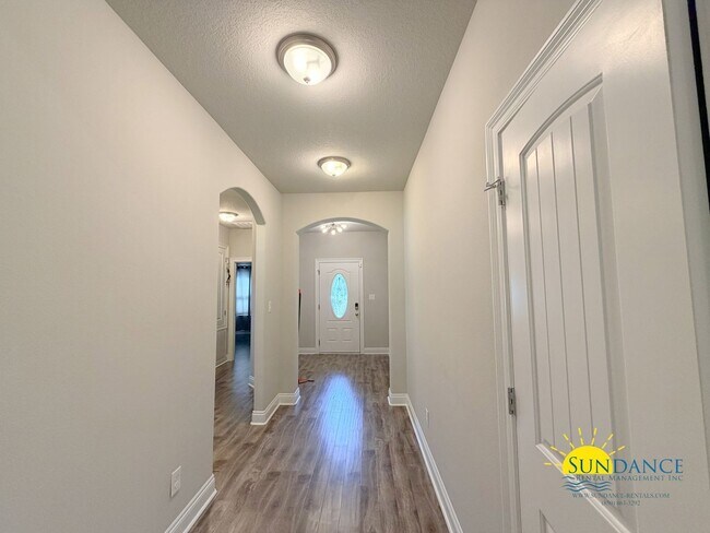 Building Photo - 2510 Tree Feather Ct