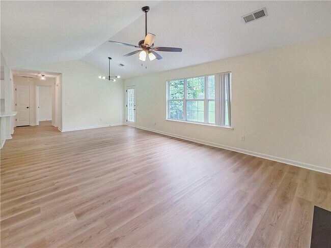 Building Photo - 2806 Vintage Wood Way