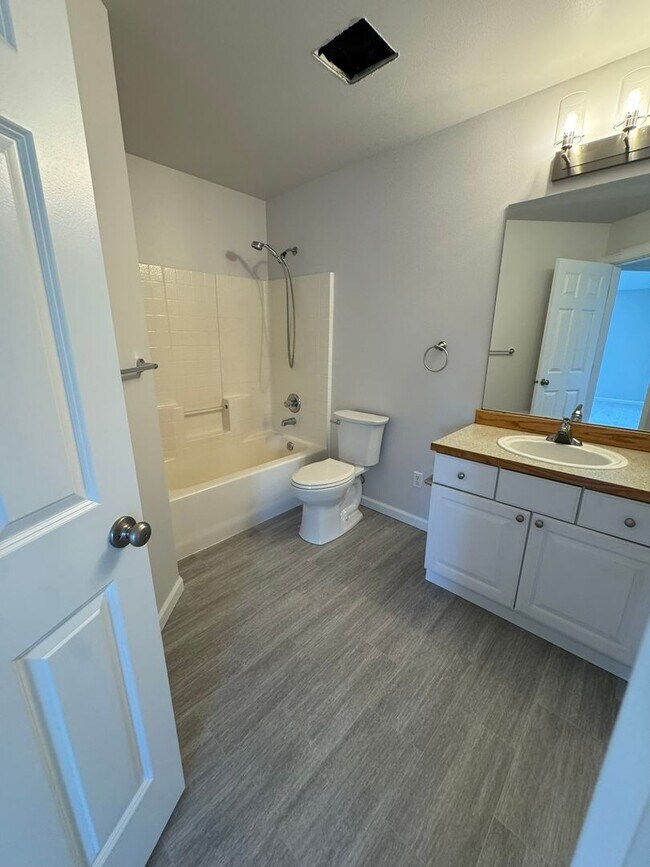 Building Photo - 4bd/3ba Snoqualmie House