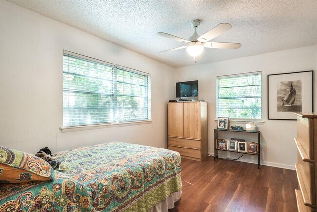 Building Photo - 2402 Rock Terrace Cir