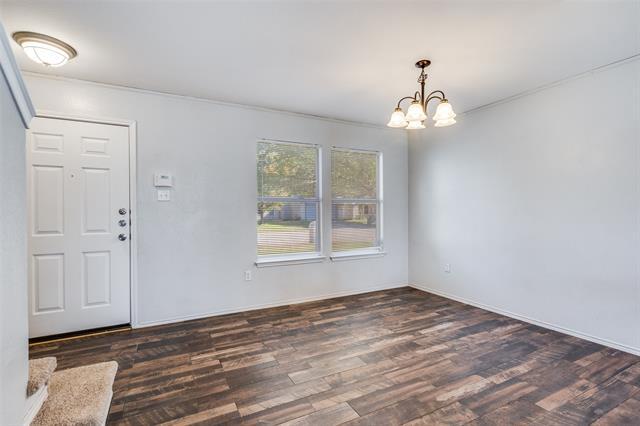 Building Photo - 2933 High Pointe Blvd