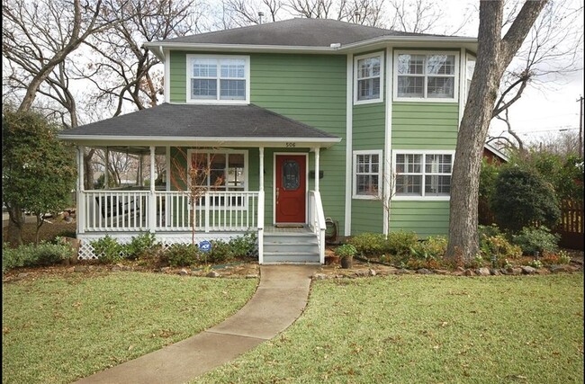 Primary Photo - 506 Parks Ave