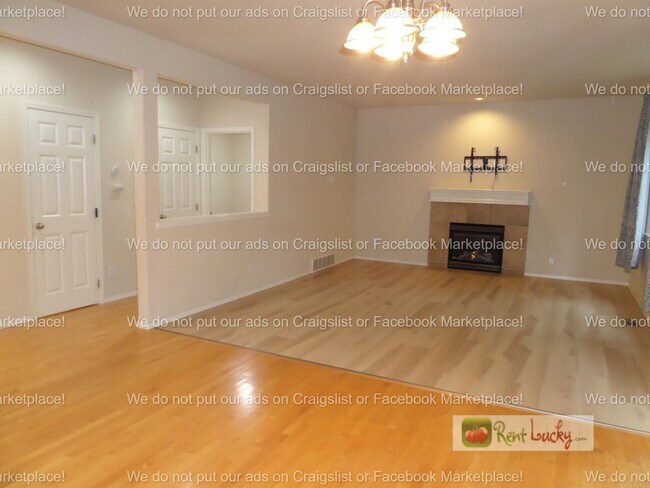 Building Photo - Meticulously Maintained 4-Bedroom Home in Sought-After Bothell Location!