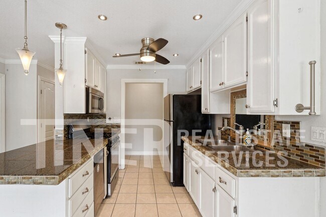 Building Photo - 5021 Priscilla Ln