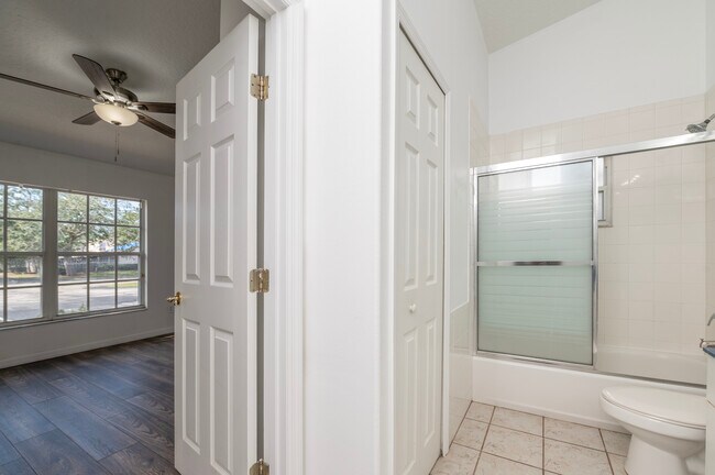 Building Photo - 3529 Forest Branch Dr