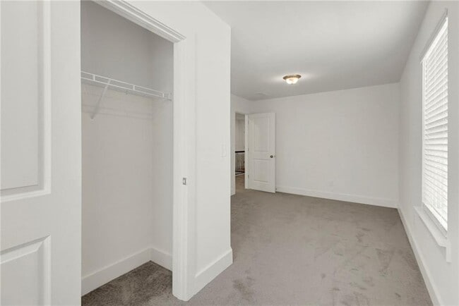 Building Photo - 1903 Plainsboro Dr