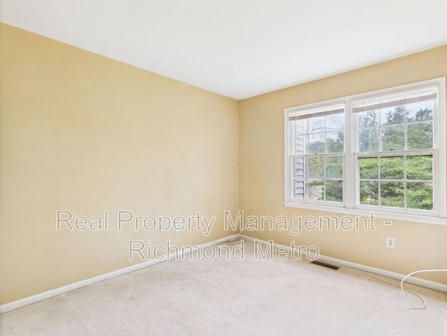 Building Photo - 1507 Skirmish Run Dr