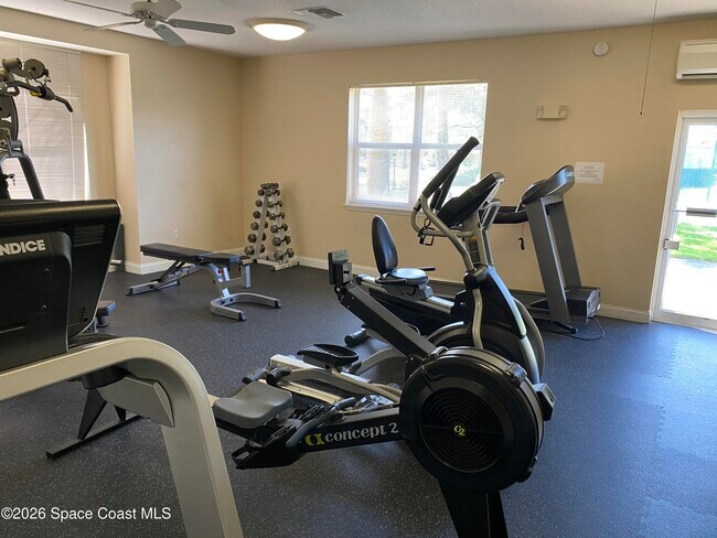 Building Photo - 8951 Lake Dr