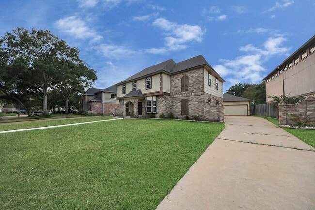 Building Photo - 20626 Chestnut Hills Dr