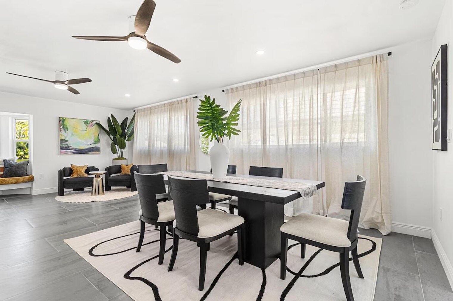 Building Photo - 650 69th Ave S