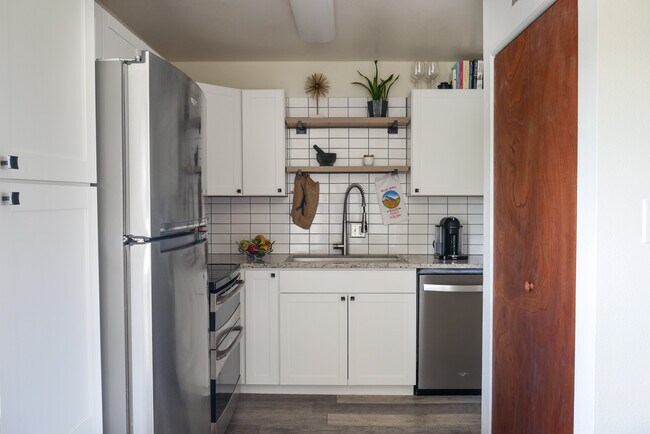 Kitchen 1 - 6800 E Tennessee Ave