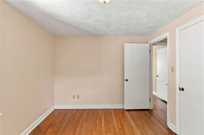 Building Photo - 258 Lowden St
