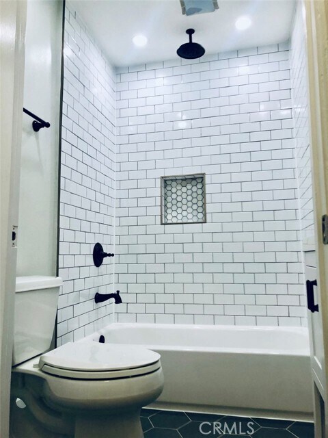 Building Photo - 5106 Crenshaw Blvd