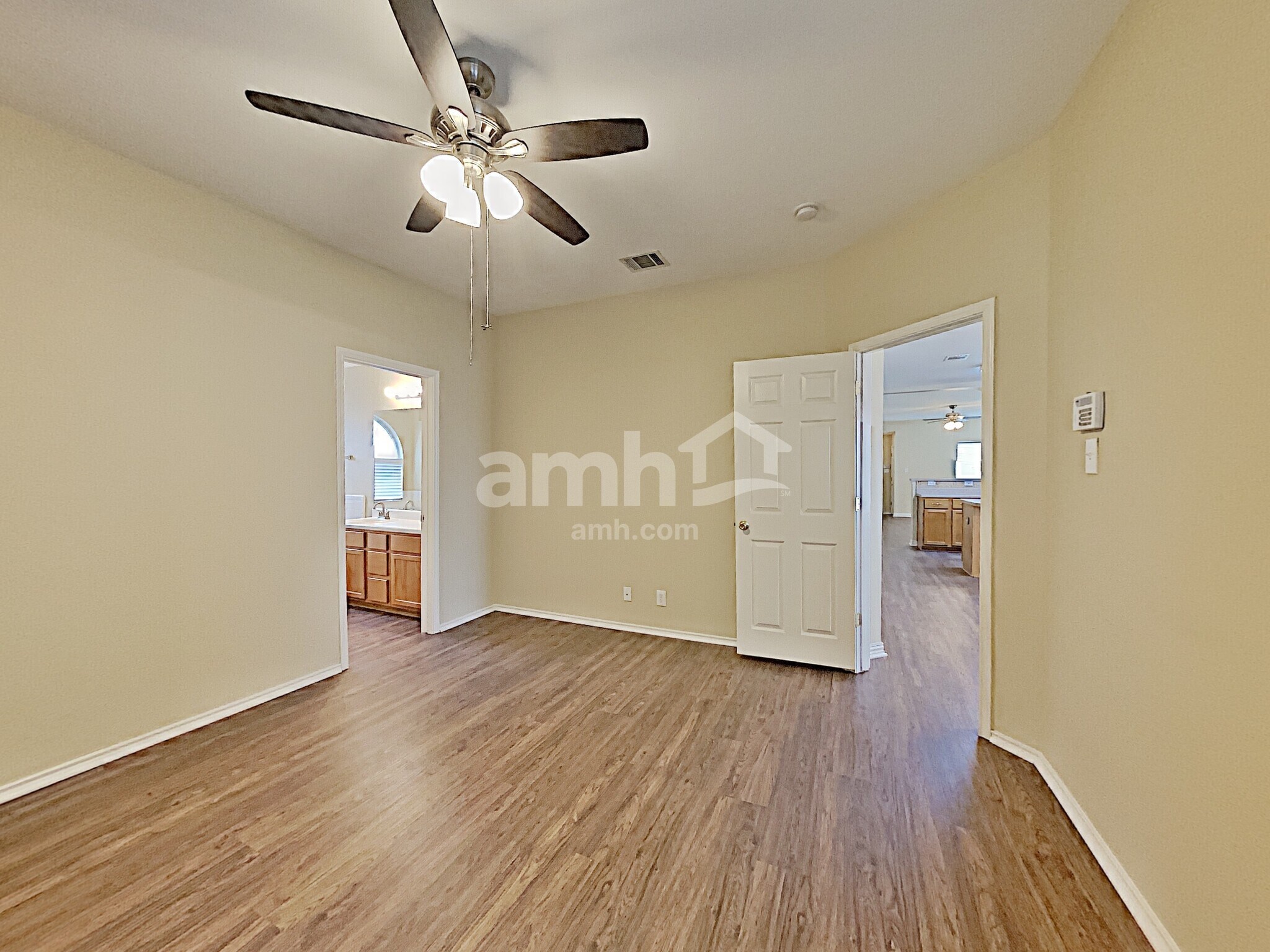 Building Photo - 654 Coral Harbor