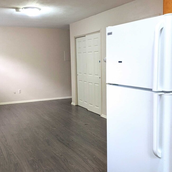 Interior Photo - Parklawn