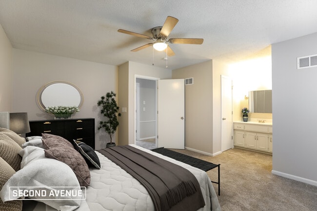 Building Photo - 10309 Century Ln