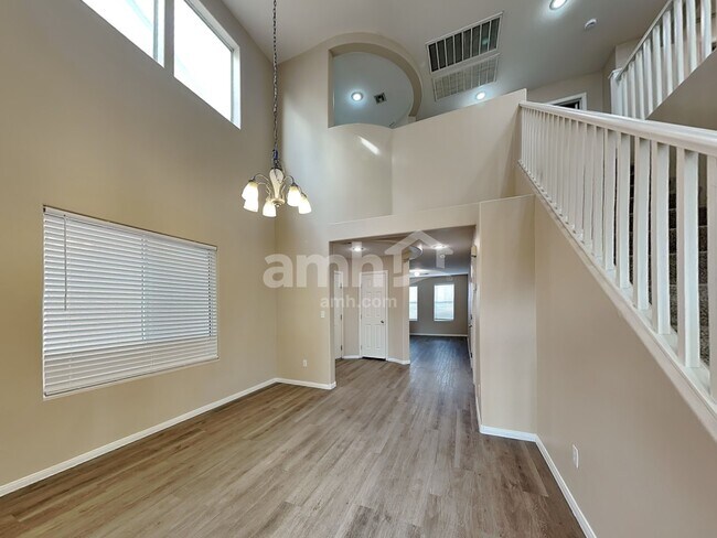 Building Photo - 8440 Walker Gardens Pl