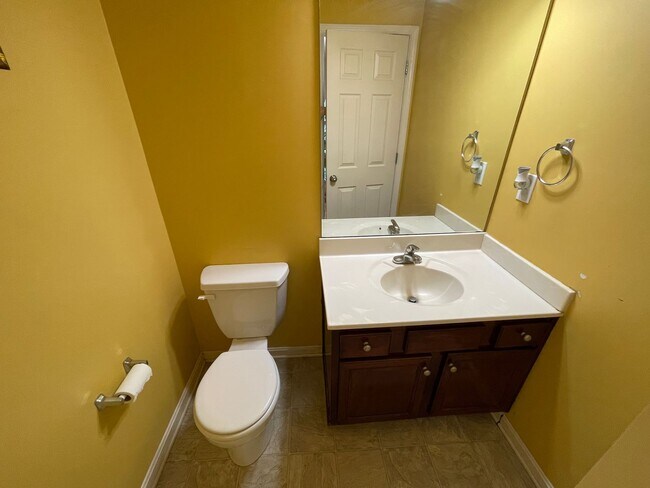Building Photo - 10916 Collington Dr