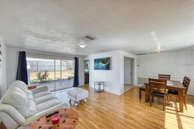 Building Photo - 3408 Ottway Dr