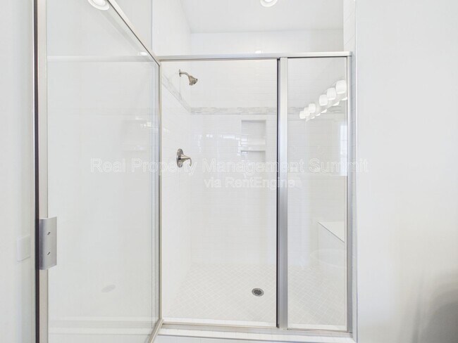 Building Photo - 3284 Charleston Blvd